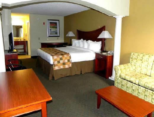 Atkinson Inn & Suites 兰伯顿 外观 照片